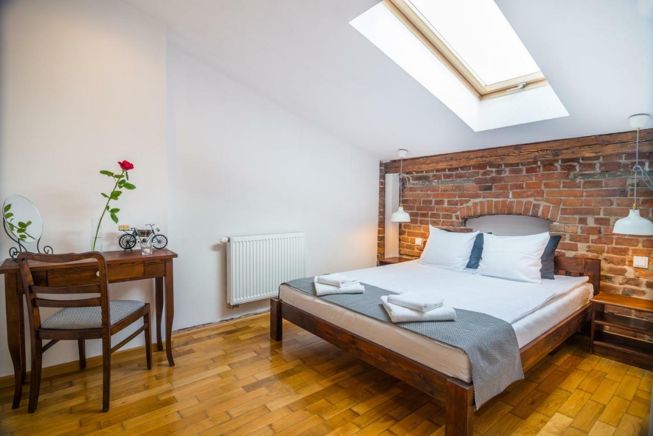 Designer In The Heart Of 4th Floor No Lift Appartement *