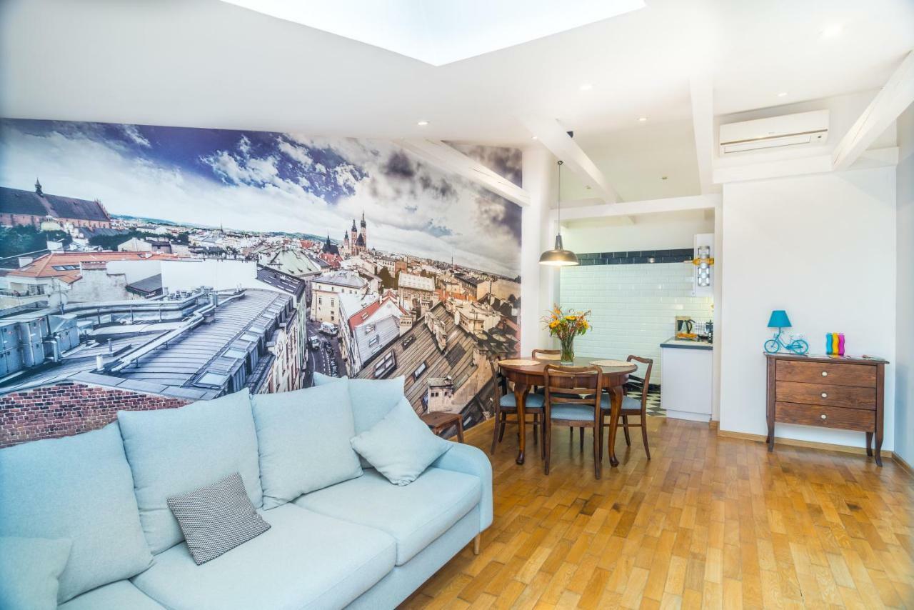 Designer In The Heart Of 4th Floor No Lift Apartament *